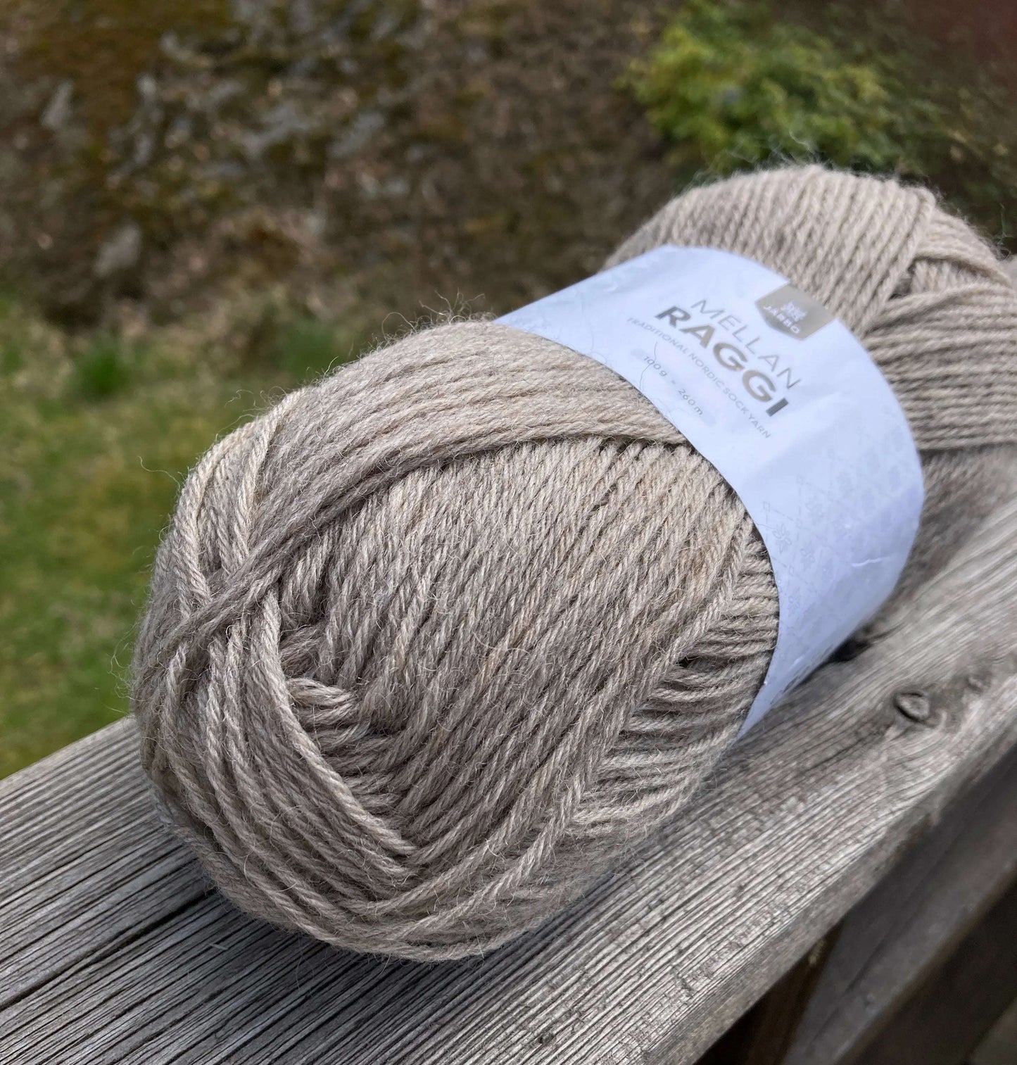 Mellanraggi 28391 beige - Strikkedrøm