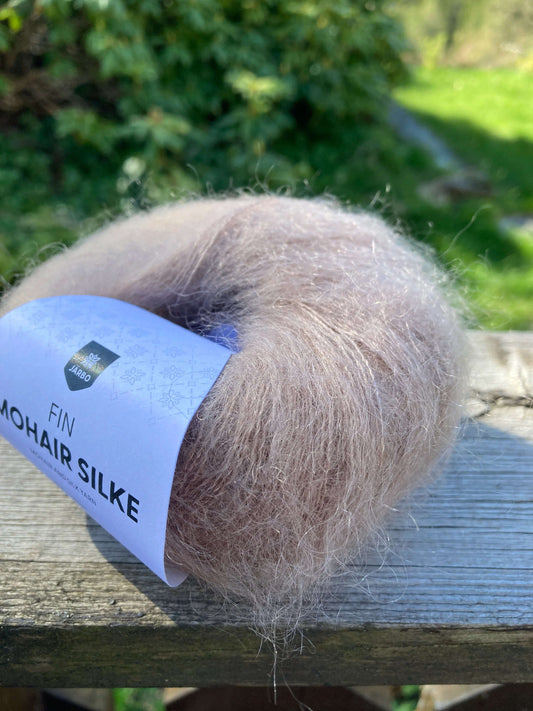 Fin mohair silke 31524 lys bruk - Strikkedrøm