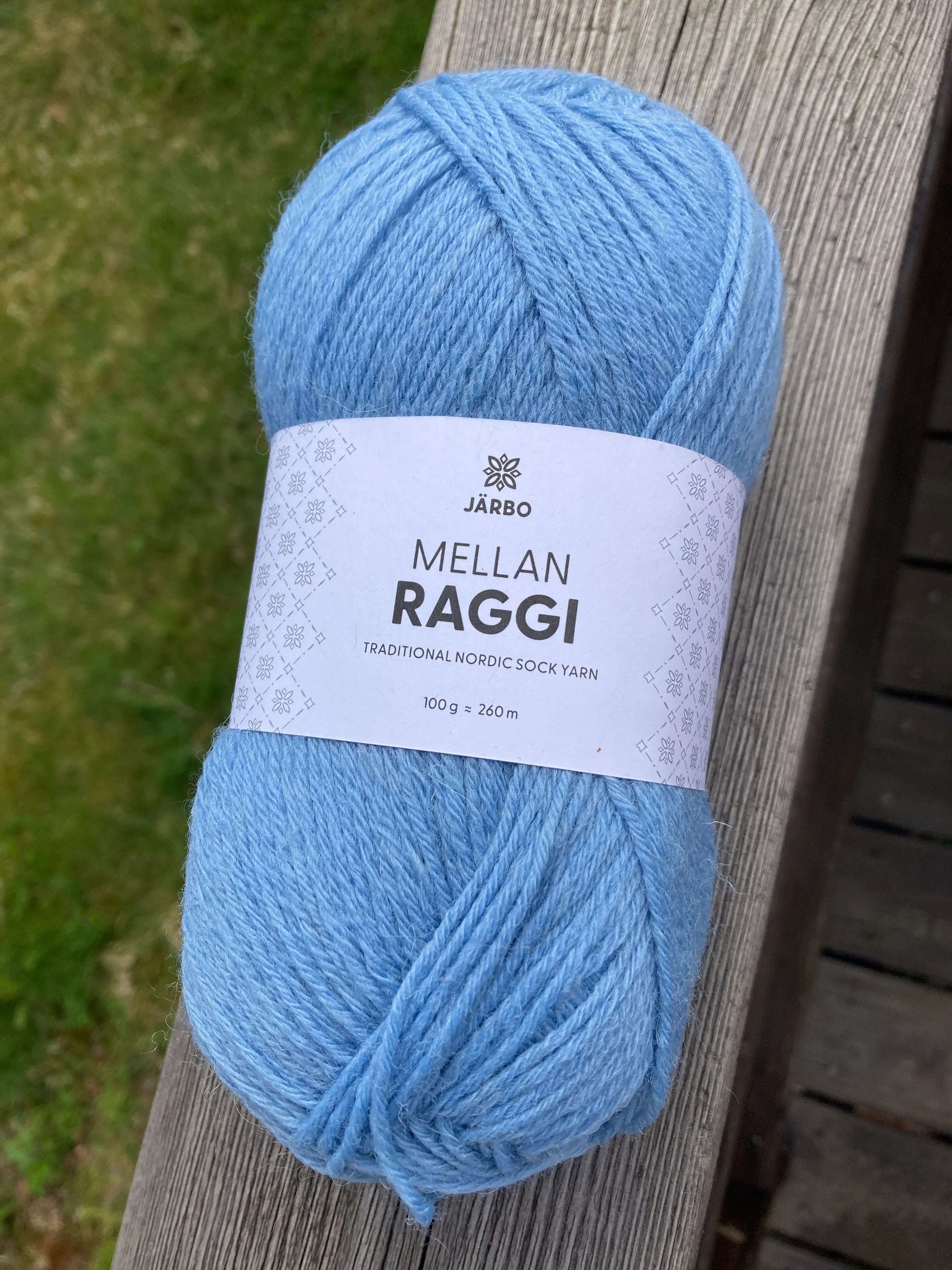 Mellanraggi 28230 Lys blå - Strikkedrøm