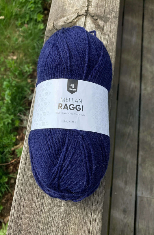 Mellanraggi 28232 marineblå - Strikkedrøm