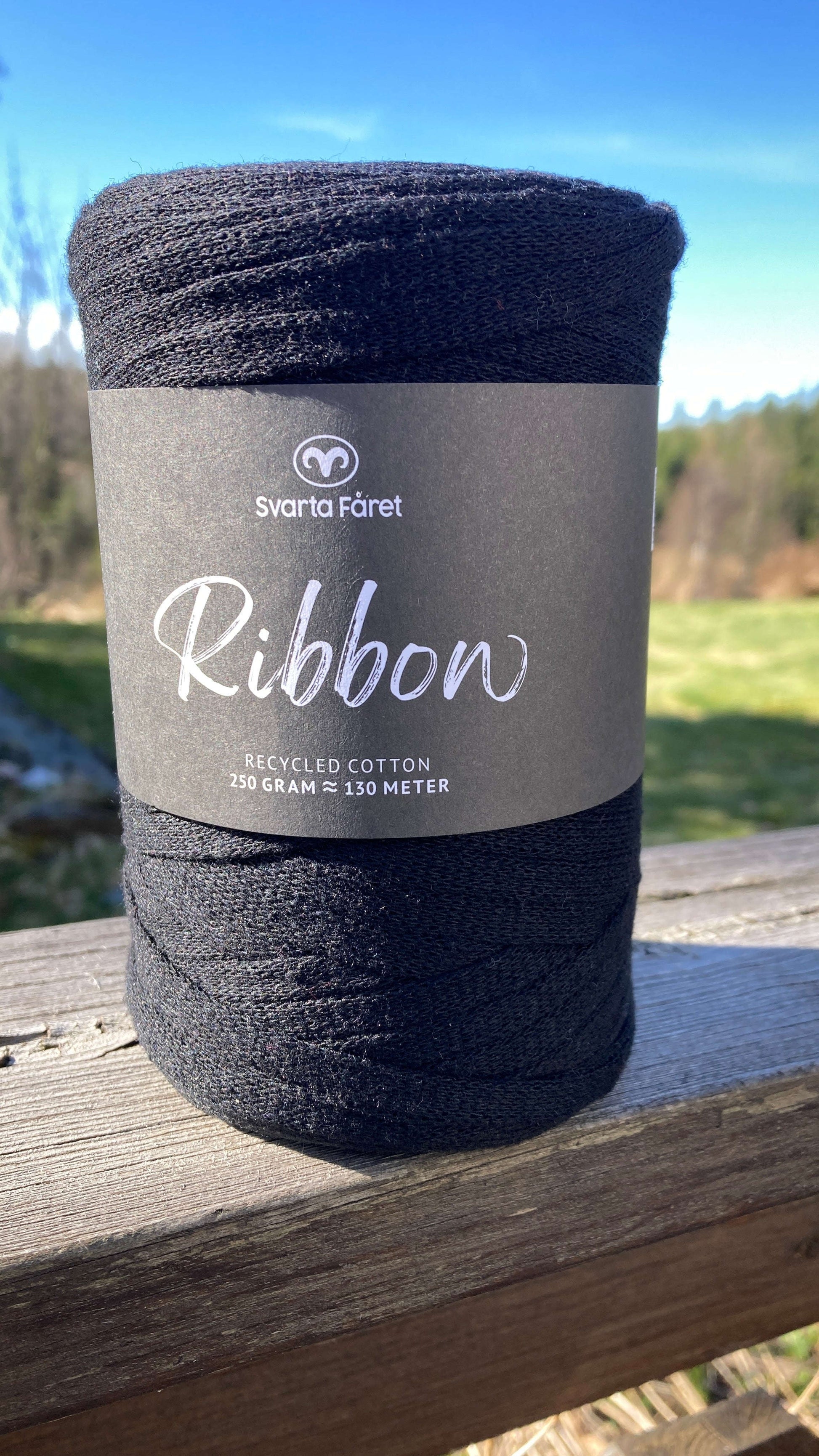 RIBBON Pitch black Strikkedrøm